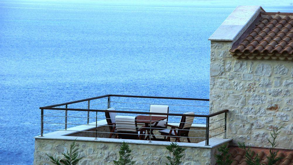 Exensian Villas & Suites Marathias  Exterior photo
