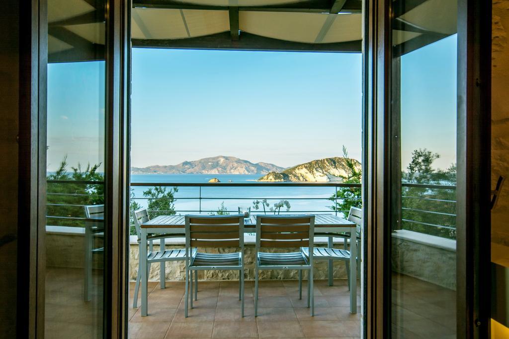 Exensian Villas & Suites Marathias  Exterior photo