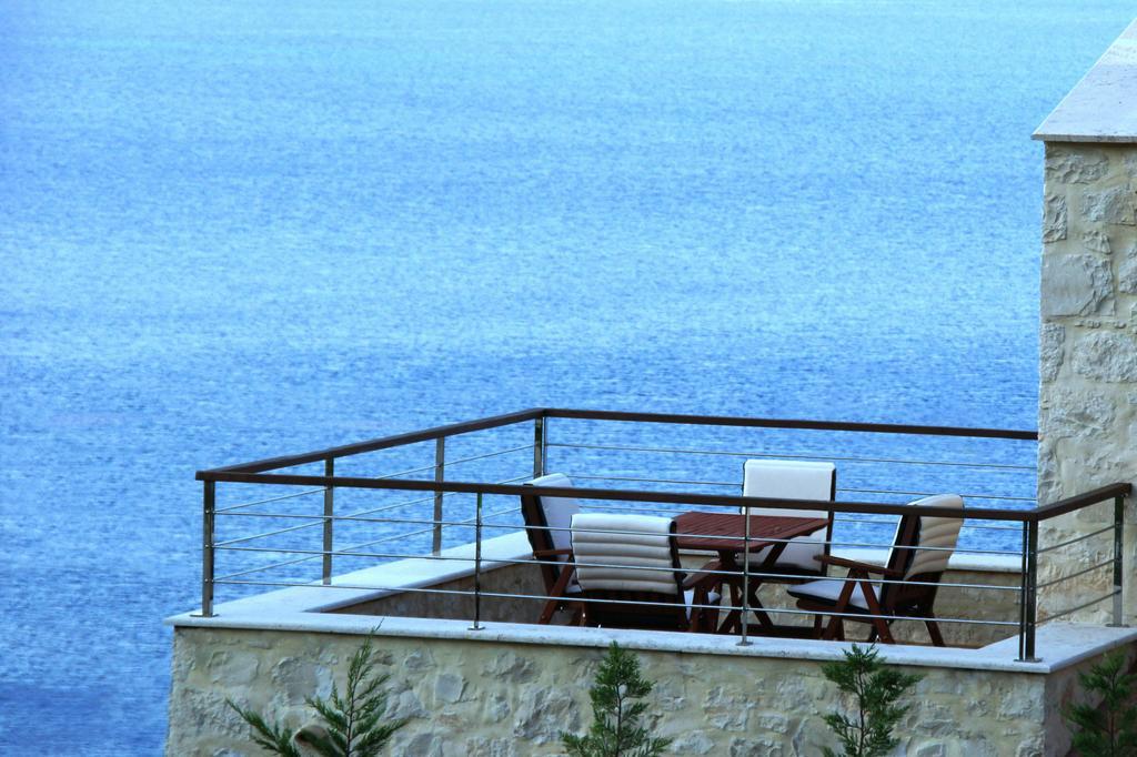 Exensian Villas & Suites Marathias  Exterior photo