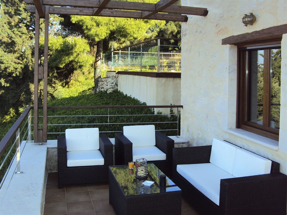 Exensian Villas & Suites Marathias  Exterior photo
